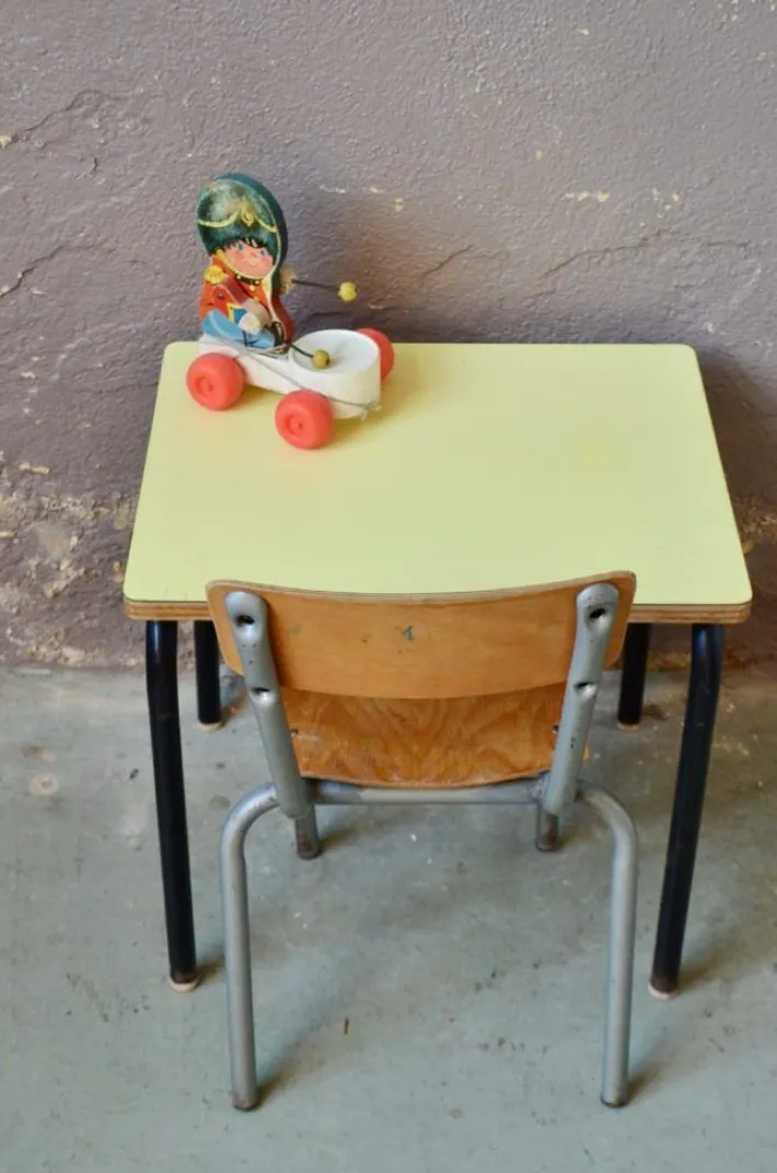 Pamono Vintage Children's Desk and Chair, Set of 2 Best
