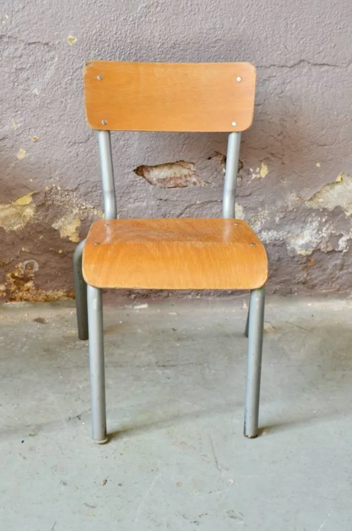 Pamono Vintage Children's Desk and Chair, Set of 2 Best