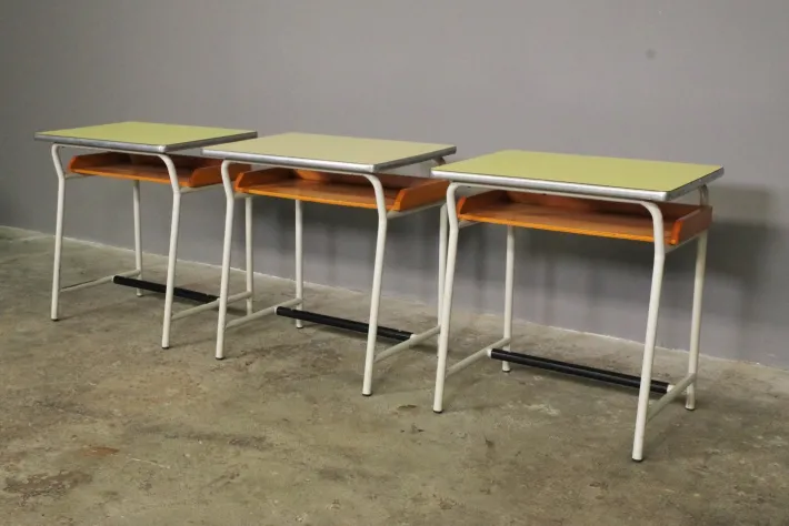 Pamono Vintage Children's School Desks, 1960s, Set of 3 Hot