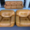 Pamono Vintage Cognac Leather Sofa and Armchairs by Sapporo for Mobil Girgi, Italy, 1970s, Set of 3 Discount