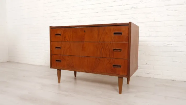 Pamono Vintage Danish Chest of Drawers in Teak Online