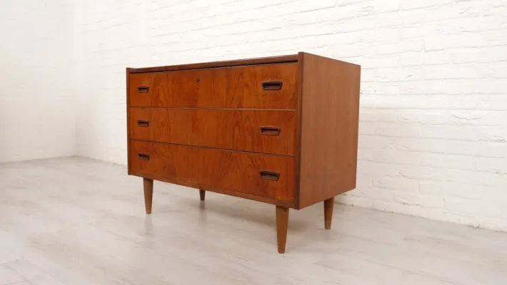 Pamono Vintage Danish Chest of Drawers in Teak Online