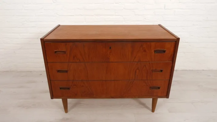 Pamono Vintage Danish Chest of Drawers in Teak Online