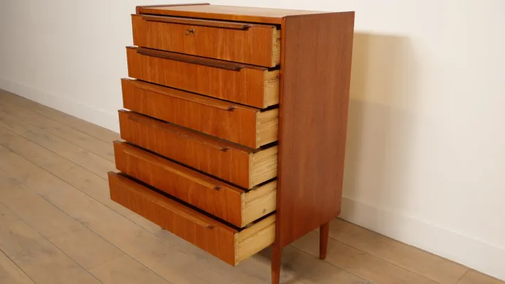Pamono Vintage Danish Chest of Drawers in Teak Online