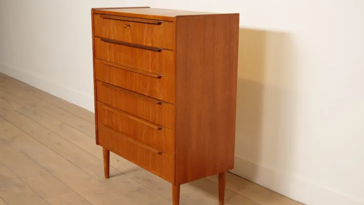 Pamono Vintage Danish Chest of Drawers in Teak Online