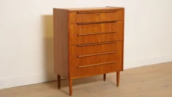 Pamono Vintage Danish Chest of Drawers in Teak Online