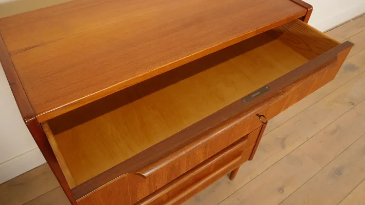 Pamono Vintage Danish Chest of Drawers in Teak Online