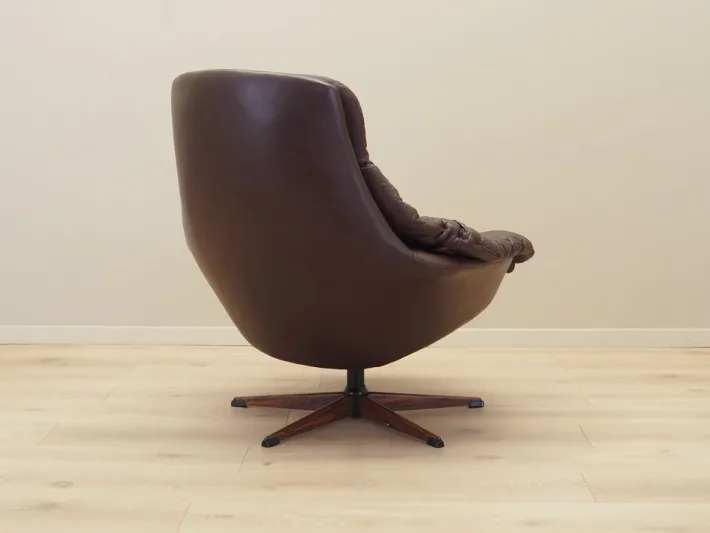 Pamono Vintage Danish Leather Swivel Chair by H.W. Klein for Bramin, 1960s Hot