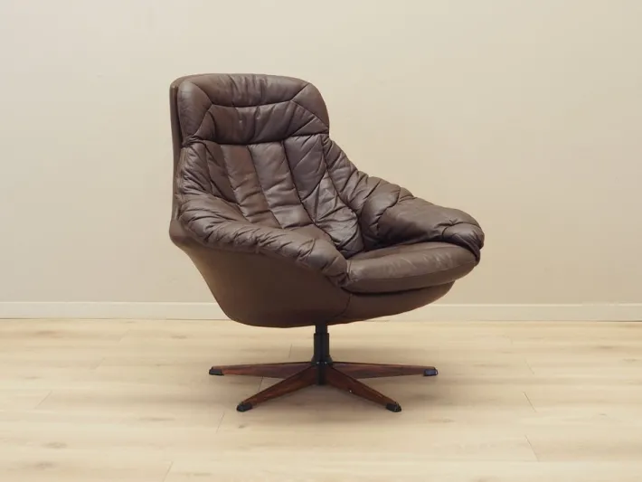 Pamono Vintage Danish Leather Swivel Chair by H.W. Klein for Bramin, 1960s Hot