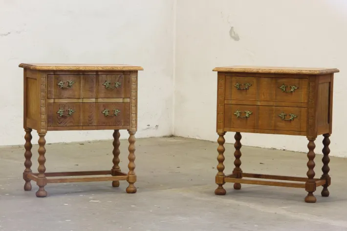 Pamono Vintage Danish Modern Oak Nightstands by Henning Kjærnulf, 1960s, Set of 2 Hot