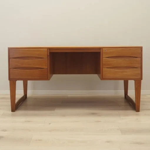 Pamono Vintage Danish Oak Desk by Christian Møller, 1960s Clearance