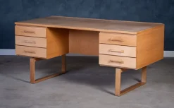 Pamono Vintage Danish Oak Desk by Henning Jensen & Torben Valeur for Dyrlund, 1960s New