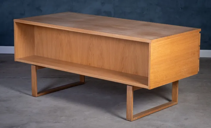 Pamono Vintage Danish Oak Desk by Henning Jensen & Torben Valeur for Dyrlund, 1960s New