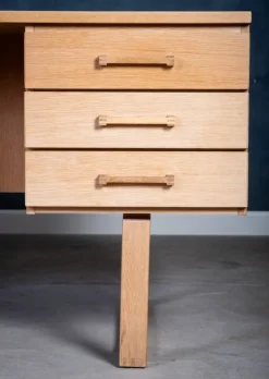 Pamono Vintage Danish Oak Desk by Henning Jensen & Torben Valeur for Dyrlund, 1960s New