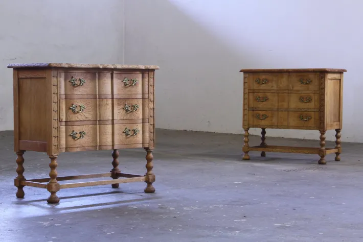 Pamono Vintage Danish Oak Nightstands by Henning Kjærnulf, 1960s, Set of 2 Clearance