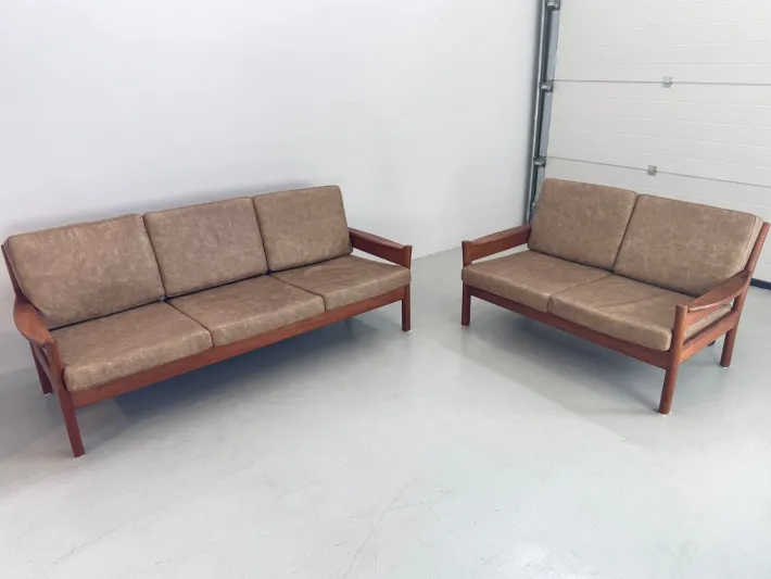 Pamono Vintage Danish Sofas attributed to Børge Jensen & Sønner, 1960s, Set of 2 Clearance