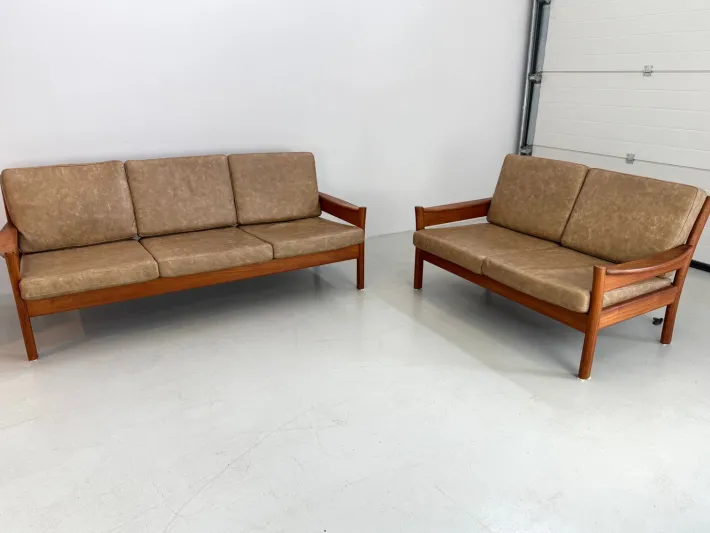Pamono Vintage Danish Sofas attributed to Børge Jensen & Sønner, 1960s, Set of 2 Clearance