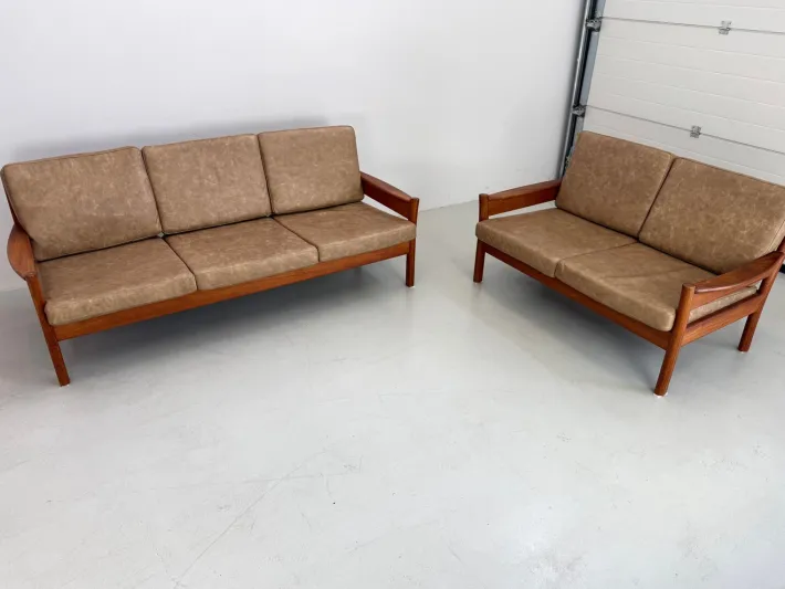Pamono Vintage Danish Sofas attributed to Børge Jensen & Sønner, 1960s, Set of 2 Clearance