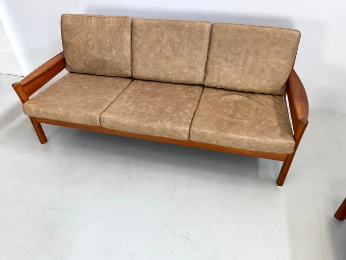 Pamono Vintage Danish Sofas attributed to Børge Jensen & Sønner, 1960s, Set of 2 Clearance