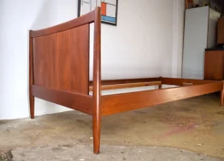 Pamono Vintage Danish Teak Bed Daybed by Soborg Mobler from Søborg Møbelfabrik, 1960s Clearance