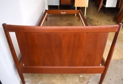 Pamono Vintage Danish Teak Bed Daybed by Soborg Mobler from Søborg Møbelfabrik, 1960s Clearance
