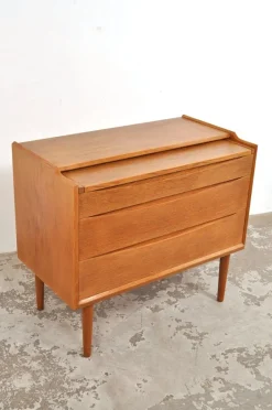 Pamono Vintage Danish Teak Dressing Table or Chest of Drawers from Ølholm Møbelfabrik, 1960s Clearance