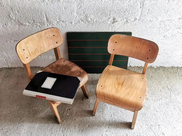 Pamono Vintage Design School Chairs by Eibe for Children, Germany, 1960s, Set of 2 Hot