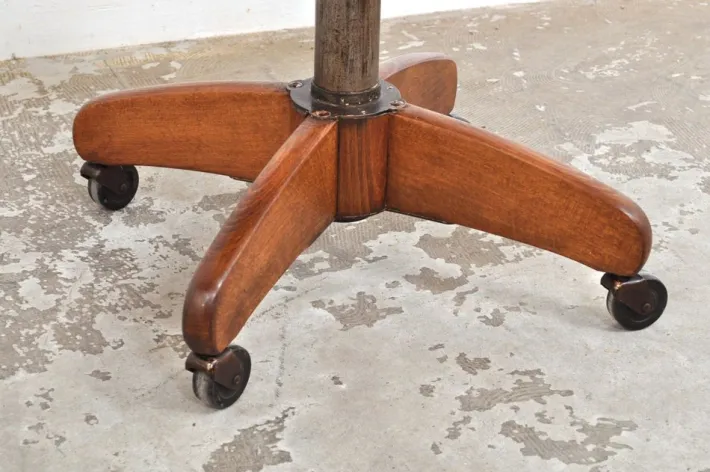 Pamono Vintage Desk Chair on Wheels by Albert Stoll for Stoll Giroflex, 1930s Clearance