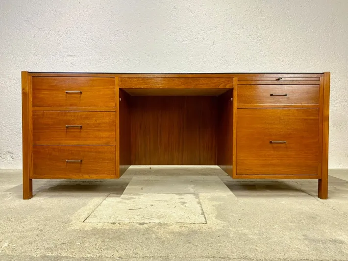 Pamono Vintage Director's Desk, 1960s Online