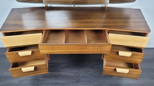 Pamono Vintage Dressing Table from Uniflex, 1970s Discount