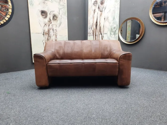 Pamono Vintage DS 44 Sofa in Leather from de Sede, 1970s Outlet