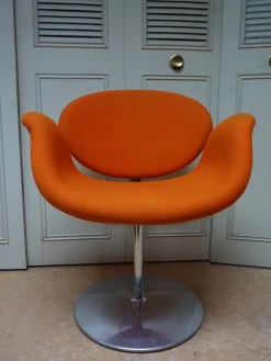 Pamono Vintage Dutch Little Tulip Swivel Armchair by Pierre Paulin for Artifort, 1990s Sale