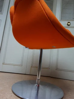 Pamono Vintage Dutch Little Tulip Swivel Armchair by Pierre Paulin for Artifort, 1990s Sale