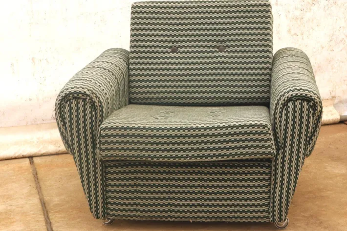 Pamono Vintage Eastern Bloc Living Room Set, Former Czechoslovakia, 1980s, Set of 3 New