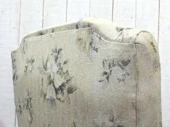 Pamono Vintage English Chippendale Walnut Sofa, 1930s Hot