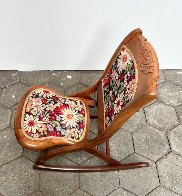 Pamono Vintage English Rocking Chair, 1960s New