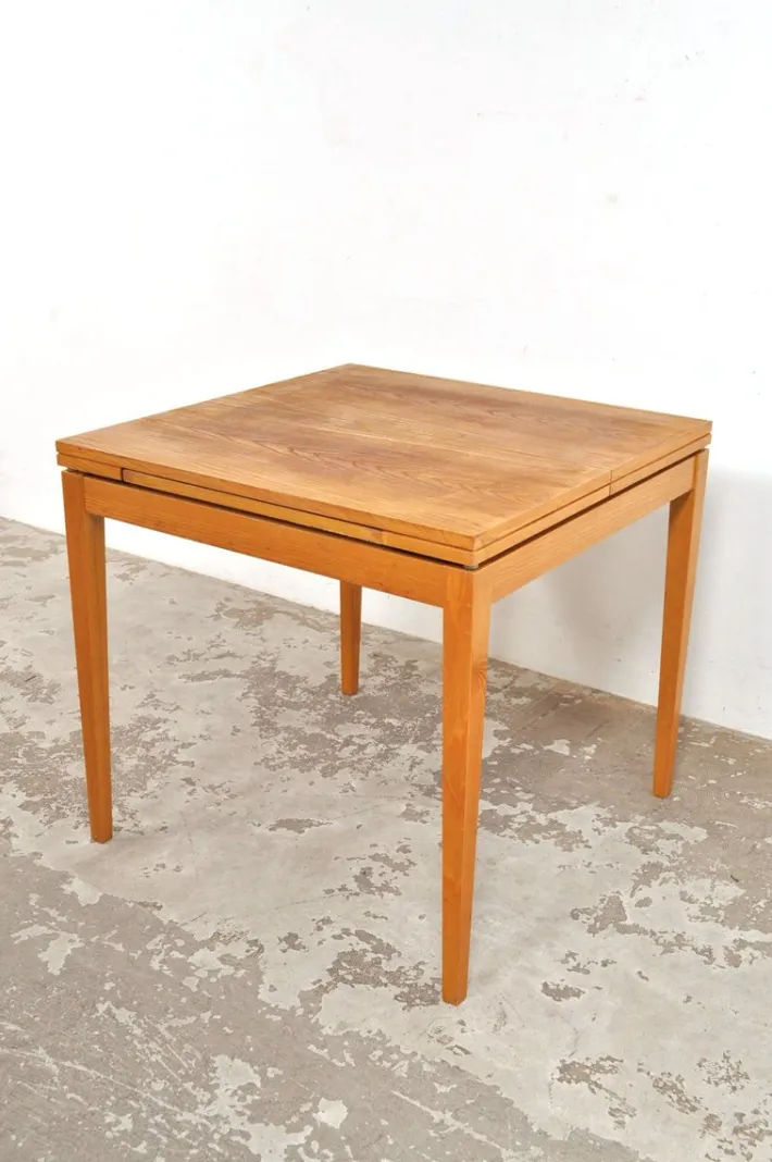 Pamono Vintage Extendable Dining Table in Ash Wood, 1960s Online