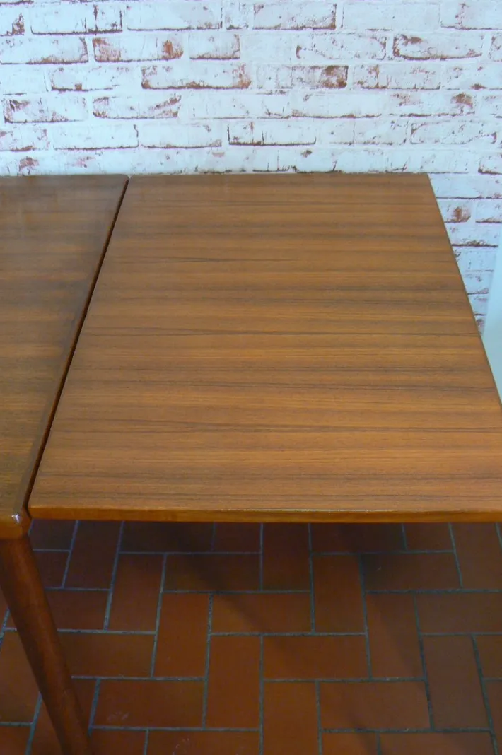 Pamono Vintage Extendable Dining Table by Henning Kjaernulf for AM Denmark Online