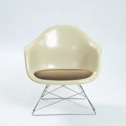 Pamono Vintage Fiberglass Lar Armchair by Charles and Ray Eames for Herman Miller, 1970s Discount