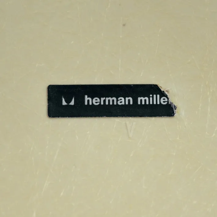 Pamono Vintage Fiberglass Lar Armchair by Charles and Ray Eames for Herman Miller, 1970s Discount