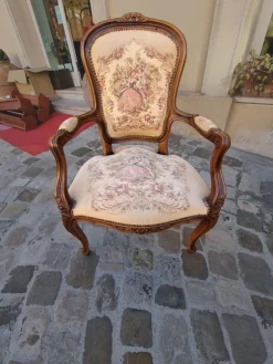 Pamono Vintage Floral Sofa and 2 Armchairs, 1930s, Set of 3 Sale