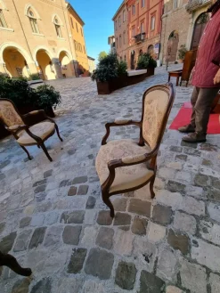 Pamono Vintage Floral Sofa and 2 Armchairs, 1930s, Set of 3 Sale