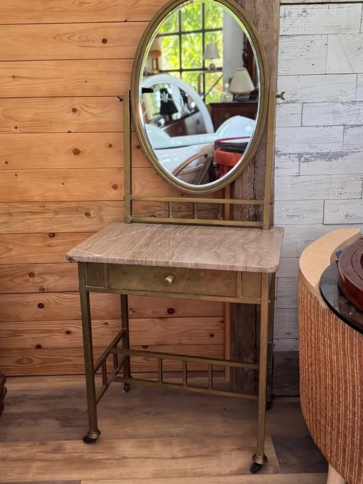 Pamono Vintage French Art Deco Vanity Table in Brass and Marble, 1940s Hot