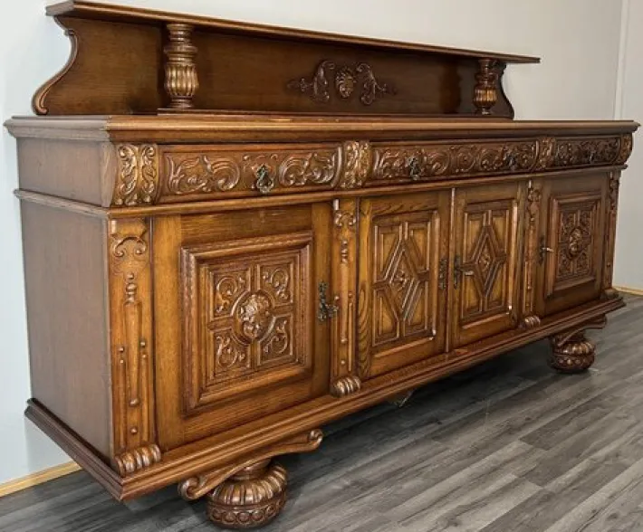 Pamono Vintage French Carved Buffet Online