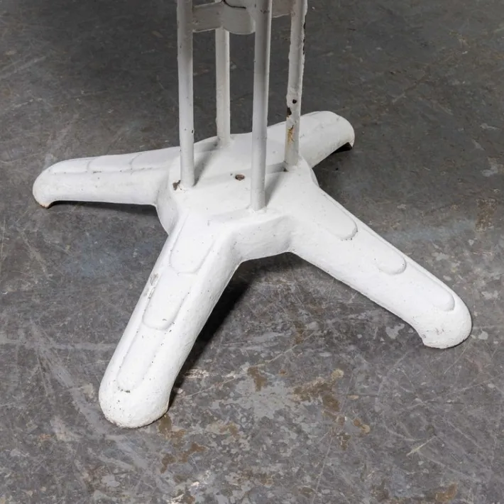 Pamono Vintage French Cast Base White Outdoor Table, 1950s Online