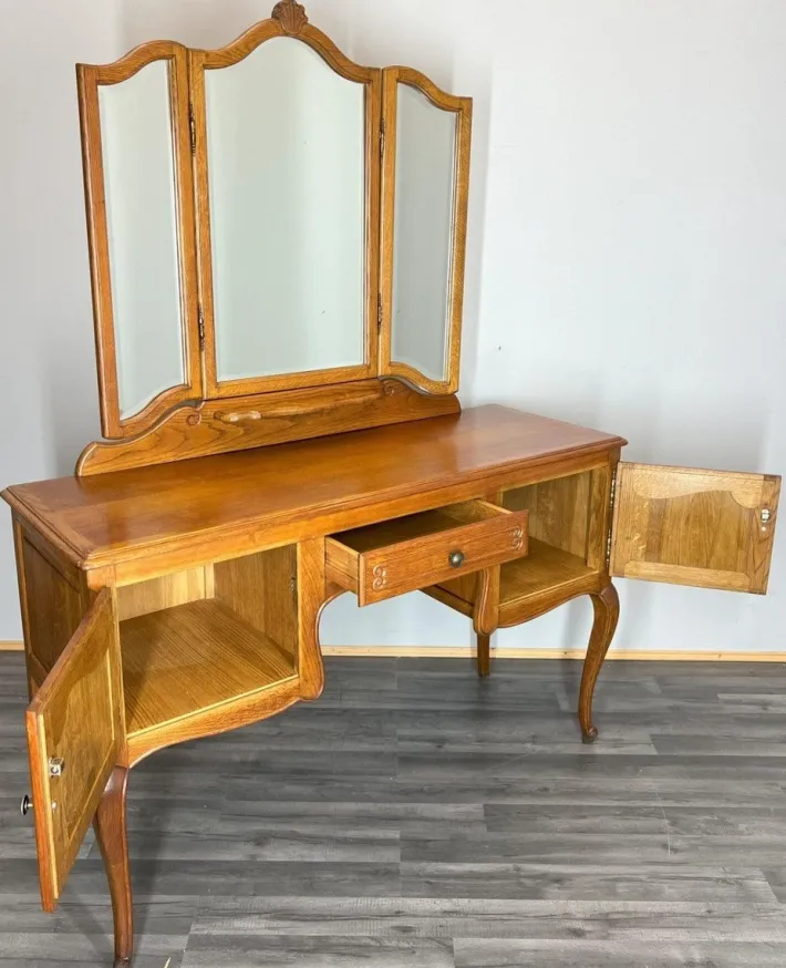 Pamono Vintage French Dressing Table with Mirror in Oak Outlet