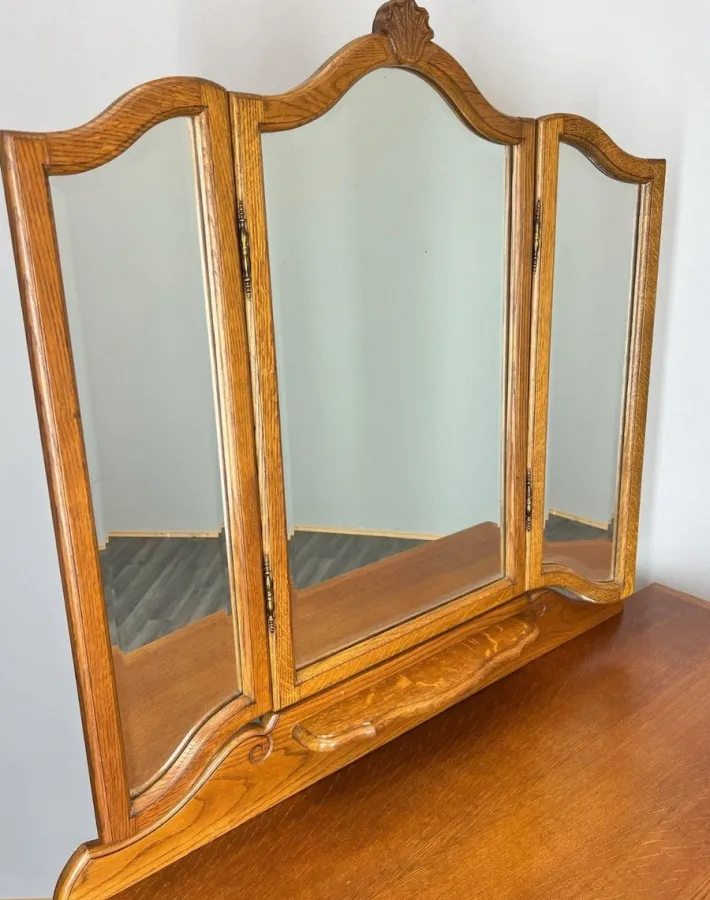Pamono Vintage French Dressing Table with Mirror in Oak Outlet