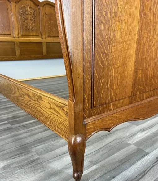 Pamono Vintage French Louis Bed Frame in Oak