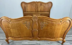 Pamono Vintage French Louis XVI Style Double Carved Bed in Oak Outlet