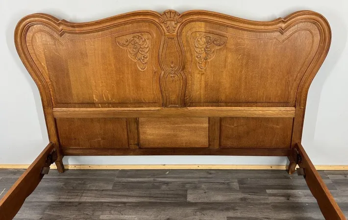 Pamono Vintage French Louis XVI Style Double Carved Bed in Oak Outlet